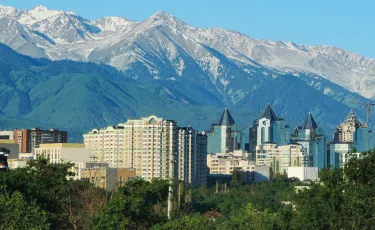 Названа главная причина, почему казахстанцы покидают свои регионы