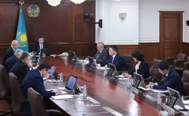 Олжас Бектенов әкімдерді құрылыс маусымын ұтымды пайдалануға шақырды