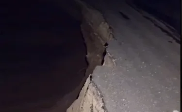 На трассе Усть-Каменогорск – Алтай произошло обрушение дороги из-за размыва