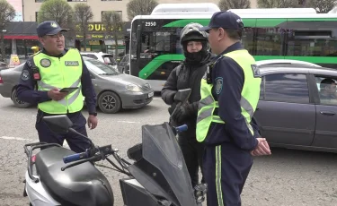 В Алматы за два дня мопедисты совершили 200 нарушений