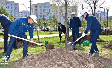 Аппарат Правительства принял участие в субботнике в рамках экологической инициативы «Таза Қазақстан»