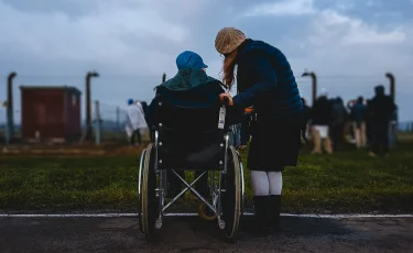 Какие выплаты получают по инвалидности и потере кормильца в 2025 году