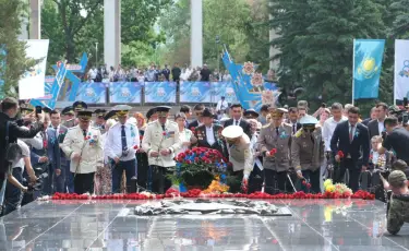 Алматыда  Жеңістің 80 жылдығын қалай атап өтті