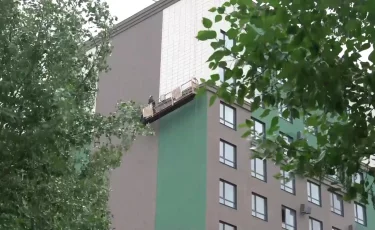 За акцию протеста: бастовавших в Костанае строителей арестовали