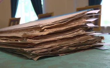 Саяси қуғын-сүргін құрбандарын еске алу: 300 мыңнан астам адамның ісі қайта қаралды