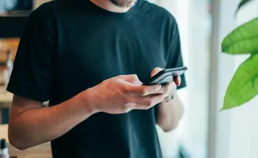 Ученые разработали приложение, которое учит снова улыбаться после инсульта