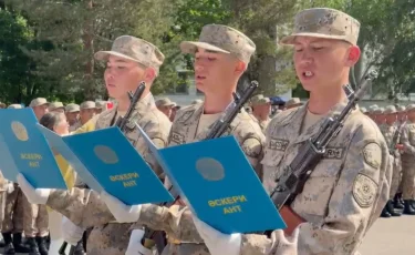 Родине служить:  500 новобранцев приняли присягу