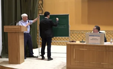 Жас зерттеушілер: елімізде оқушылардың академиясы құрылады