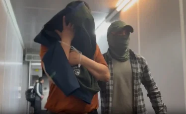 Кісі өлтіруге оқталған рецедивист Армениядан экстрадицияланды