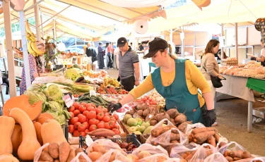 На ярмарках выходного дня в Алматы реализовали 10 000 тонн сельскохозяйственной продукции