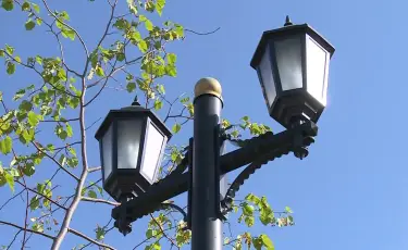Қала жарығы күшейеді: Алматы көшелеріне 12 мың жаңа шам орнатылды