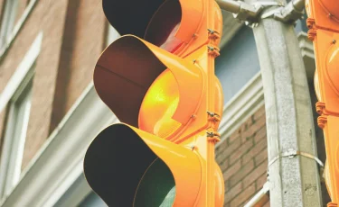 В Алмалинском районе временно ограничат движение на одном из участков проспекта Райымбека