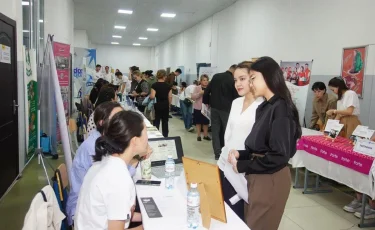 В Алматы снижается уровень молодежной безработицы