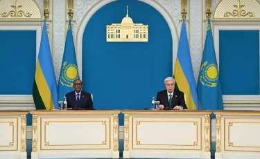 Президенты Казахстана и Руанды провели брифинг для представителей СМИ