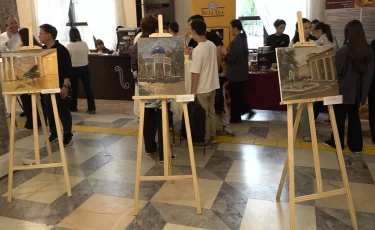 Алматыда жас суретшілердің көрмесі өтті