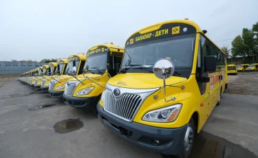 В Алматы успешно реализуется проект «Школьный автобус»