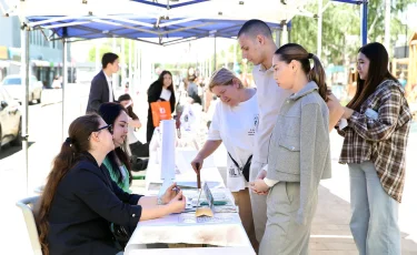 Алматыда бос жұмыс орындары жәрмеңкесі қалай өтуде