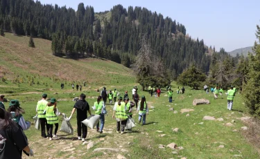 Алматыда «Таза бейсенбі» экологиялық акциясы өтті