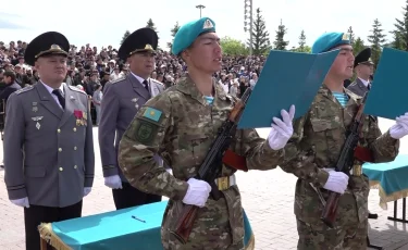 Свыше 200 новобранцев приняли военную присягу в столице