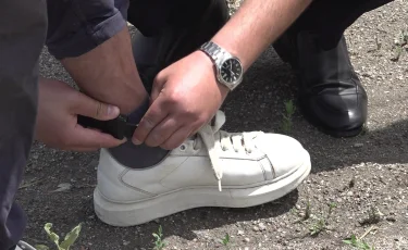 В зоне видимости: осужденные самовольно снимают с себя электронные браслеты слежения