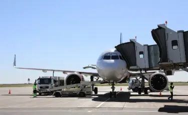 Алматы әуежайында тәртіпке бағынбаған жолаушы жауапқа тартылды