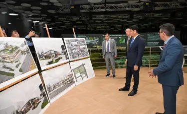 Аким Алматы ознакомился с проектами формирования пяти полицентров города