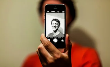 Теперь ИИ может предсказывать продолжительность жизни через селфи