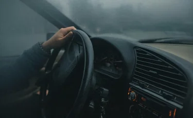 Отыз жыл бойы еш құжатсыз көлік айдап келген жүргізуші ұсталды