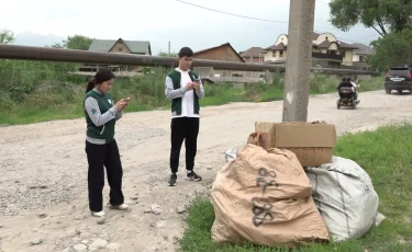 Жас экопатруль: Алматыдағы экологиялық бастамаларға 300-ден аса ерікті қосылған
