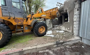 В Алматы усилен контроль за незаконным строительством