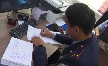 Өгей қызын ұрып, шашынан сүйреген: Маңғыстауда ер адамға қылмыстық іс қозғалды