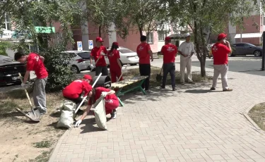 День эколога: алматинцы продолжают участвовать в экокампании "Таза Қазақстан"
