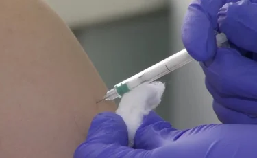 Адам папиллома вирусы: ұл балаларға вакцина салынады ма