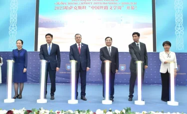 ҚазҰУ-да «Жібек жолы» әдебиет апталығы ашылды