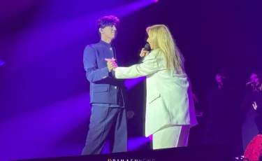 Димаш Құдайберген Лара Фабианның концертінде өнер көрсетті