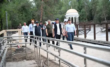 Дархан Сатыбалды потребовал усилить контроль на стройках Медеуского района