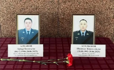 Жетісу облысында жол апатынан екі полиция қызметкері қаза тапты