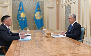 Президент встретился с председателем Верховного суда Асламбеком Мергалиевым