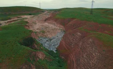 Қоршаған ортаны қорғау күні: Аюсай шатқалында пластик қалдықпен күрес күшейді