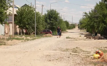 Тек біздің аудан дамымай қалған: түркістандықтар жол азабын тартып келеді