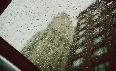 Погода испортится: грозы и дожди охватят страну 25 июня