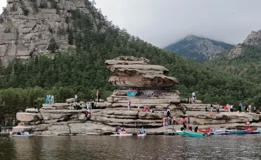 Курс доллара в обменниках курортов Казахстана 17 июня 2025