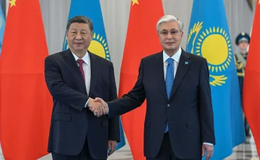 Мемлекет басшысы ҚХР Төрағасымен келіссөз жүргізді