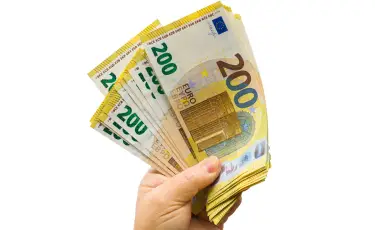 Курс доллара и евро в обменниках Алматы и Астаны 22 июня 2025