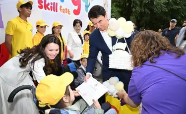Алматы әкімі Дархан Сатыбалды «BALA FEST. JARYQ SKILL FEST» фестиваліне қатысты