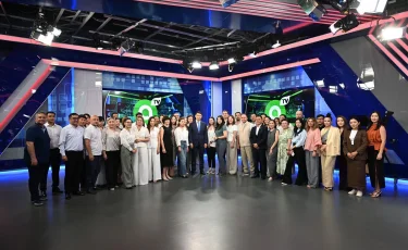 Алматы әкімі Дархан Сатыбалды Almaty TV ұжымымен кездесті