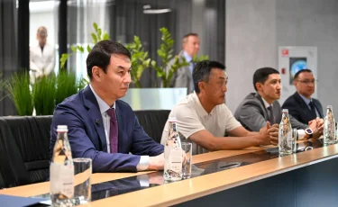 Алматы әкімі аялдамаларда қозғалыс кестесі мен тәртіпті сақтауды талап етті