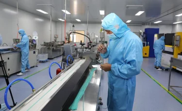 В Алматы открылся новый завод по производству медицинских изделий