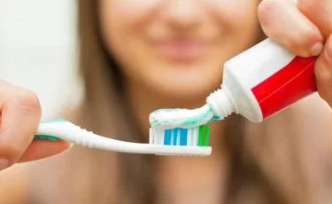 Аурудың алдын алыңыз: тіс күтіміндегі басты қателіктер қандай