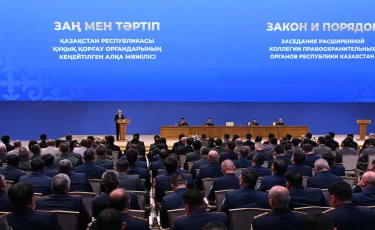 Касым-Жомарт Токаев поздравил полицейских и госслужащих с профессиональными праздниками